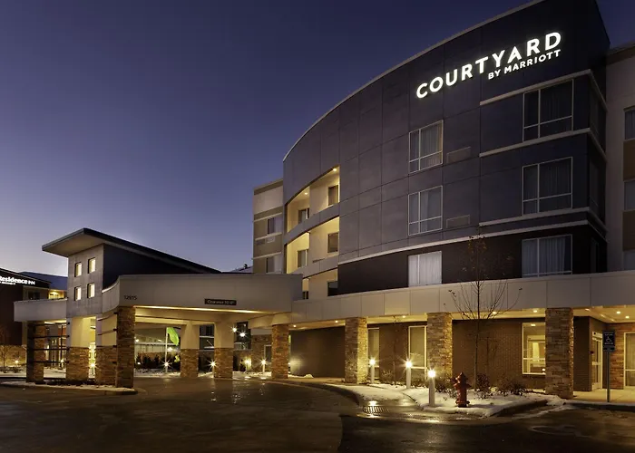 Courtyard By Marriott St. Louis West County