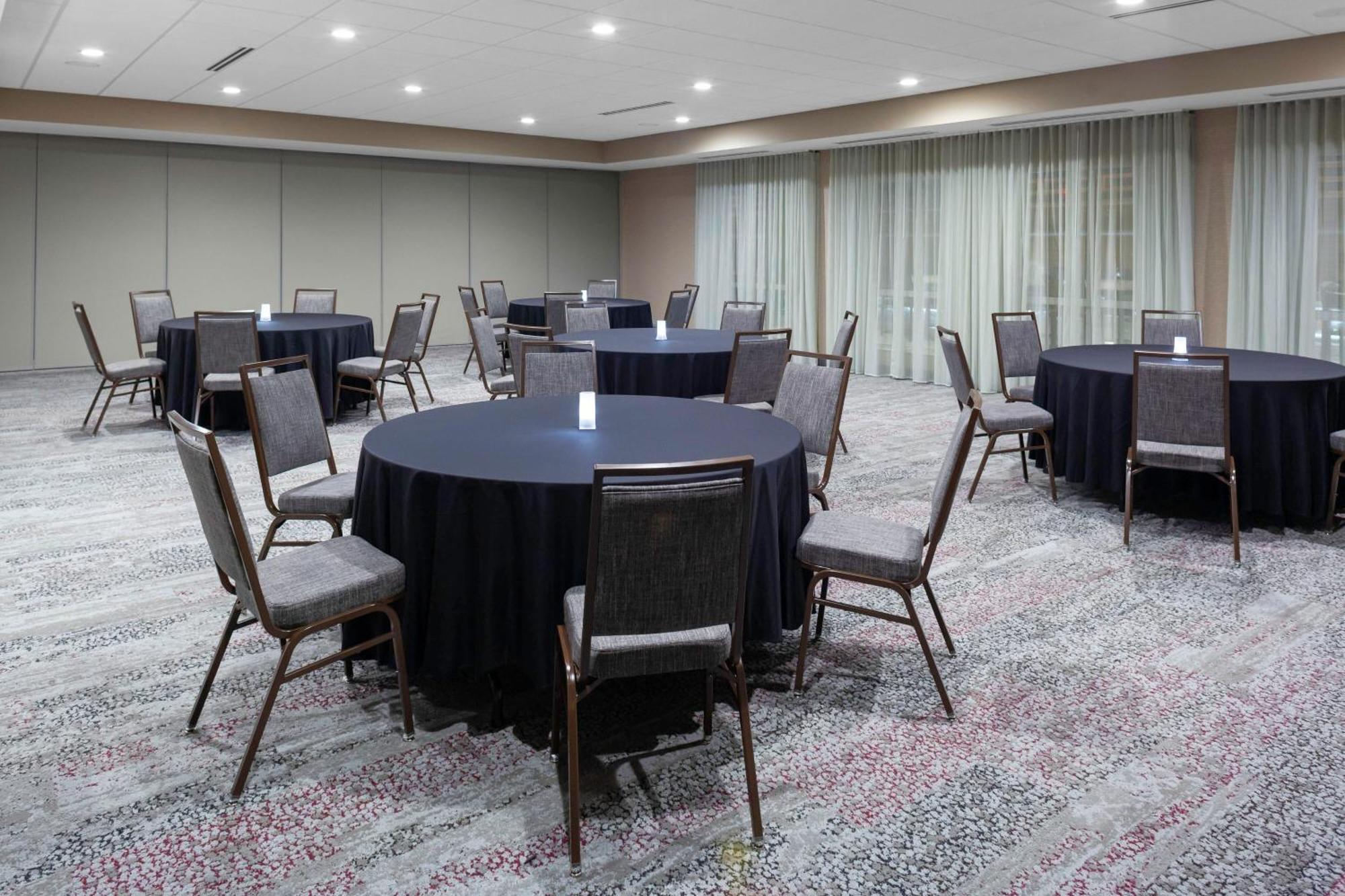 Courtyard By Marriott St. Louis West County Hotel Town and Country